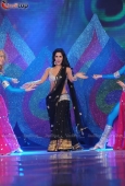 Katrina Kaif Performance pics at Mega Movie Awards - inditop.com4