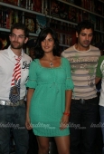 Katrina Kaif, John Abrahim and Neil at New York Media Meet 19