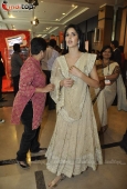 Katrina Kaif, Shahrukh Khan and Victoria Dutch at FICCI Frames inauguration - inditop.com 1