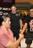 Khali meets fans - inditop.com 9