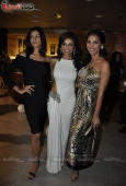 Lara Dutta and Sushmita and other celebs grace Queenie for Giantti launch - inditop.com 6