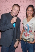 Lara Dutta graces Jonathan Atherton comedy show  3