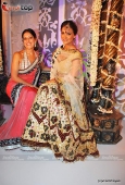 Lara Dutta, Brinda Parekh walks the ramp for Maheka Mirpuri 11