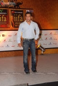 Lara Dutta, Salman Khan, Ritesh and Boman grace IIFA initiative media meet - inditop.com29