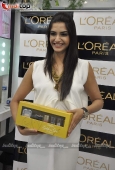 Loreal launches Golden Girl With Sonam Kapoor - inditop.com 16