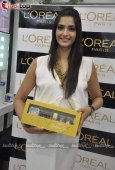 Loreal launches Golden Girl With Sonam Kapoor - inditop.com 19