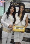 Loreal launches Golden Girl With Sonam Kapoor - inditop.com 37