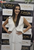 Loreal launches Golden Girl With Sonam Kapoor - inditop.com 9