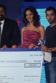 Mallika Sherawat at Ceat Awards - inditop.com 18