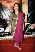 Nagma With other Glam ladies at Bhojpuri remake of film Don - inditop.com 14