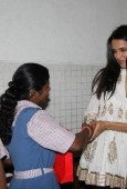 Neha Dhupia at Deeds NGO event - inditop.com 12