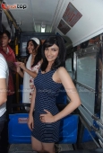 Prachi Desai & Emran travel by bus to promote Once upon a time in Mumbai - inditop.com32