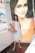 Prachi Desai at  First Anniversary of Indias only Flagship Neutrogena Boutique - inditop.com18