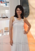 Prachi Desai at  First Anniversary of Indias only Flagship Neutrogena Boutique - inditop.com29