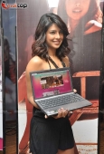 Priyanka Chopra launch her official website launch - inditop.com25