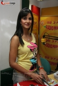 Ranbir & Katrina promote Ajab Prem Ki Kahani on Radio Mirchi 