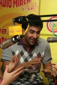 Ranbir & Katrina promote Ajab Prem Ki Kahani on Radio Mirchi 18