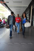 Ranbir Priyanka spotted at Mumbai airport back from New York today afternoon - inditop.com 13