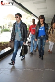 Ranbir Priyanka spotted at Mumbai airport back from New York today afternoon - inditop.com 23