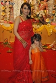 Rani, Harman Baweja at Durga Pooja 2