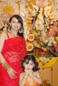 Rani, Harman Baweja at Durga Pooja 4