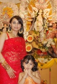 Rani, Harman Baweja at Durga Pooja 5