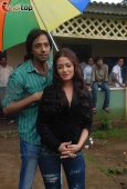 Riya Sen at A Strang Love Story film on location - inditop.com8