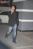 Saif, Kareena & Karisma grace Shahrukh KHan Bday bash 