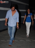 Saif, Kareena & Karisma grace Shahrukh KHan Bday bash 1