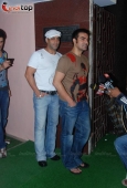 Salman Khan & Arbaaz at Dabangg screening - inditop.com