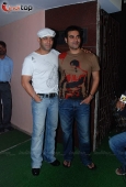 Salman Khan & Arbaaz at Dabangg screening - inditop.com21