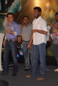 Salman Khan & Ayesha Takia at Wanted press meet 11