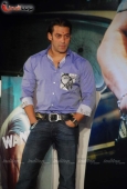 Salman Khan & Ayesha Takia at Wanted press meet 23