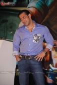 Salman Khan & Ayesha Takia at Wanted press meet 8