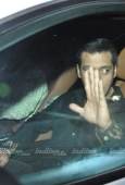 Salman Khan and Karan Johar spotted at Yashraj - inditop.com 3