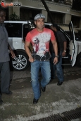 Salman Khan and Sonakshi Sinha at Tere Bin Laden Screening - inditop.com5