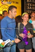 Salman Khan at Gold Gym, Mega Spinnathon 2009 - inditop.com 17