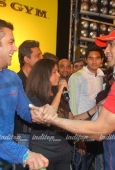 Salman Khan at Gold Gym, Mega Spinnathon 2009 - inditop.com 36