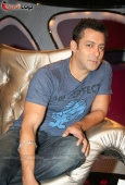 Salman Khan promotes Veer on Dance India Dance - inditop.com 7