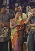 Salman Khan, Karisma Kapoor and Mughda grace Worli Dahi Handi celebrations - inditop.com1