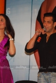 Salman and Kareena at Main Mrs Khanna music launch   11