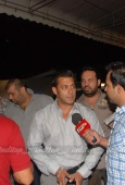 Salman leaves for Dubai for Being Human show in Dubai - inditop.com2