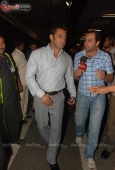 Salman leaves for Dubai for Being Human show in Dubai - inditop.com7