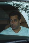 Salman khan promotes Veer at Radiocity - inditop.com 