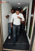 Salman khan promotes Veer at Radiocity - inditop.com 10