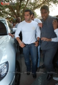 Salman khan promotes Veer at Radiocity - inditop.com 2