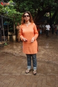 Sambhavna Seth at police station to complain against Manyata-ex husband Mehraj Rehman - inditop.com3