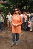 Sambhavna Seth at police station to complain against Manyata-ex husband Mehraj Rehman - inditop.com6