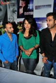 Sameera Reddy and Sunil Shetty at Red Alert Movie Press Meet - inditop.com10