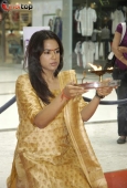 Sameera Reddy at Oberoi Mall ganpati - inditop.com3